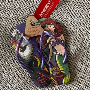 New w/ tags Disney Havaianas size 9/10.